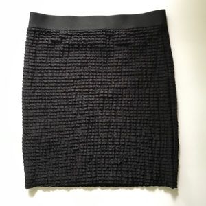 BOGO BCBGmaxazria black tiered lace ruffle skirt sz M